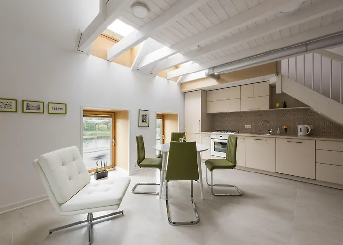 King Mindaugas Daire